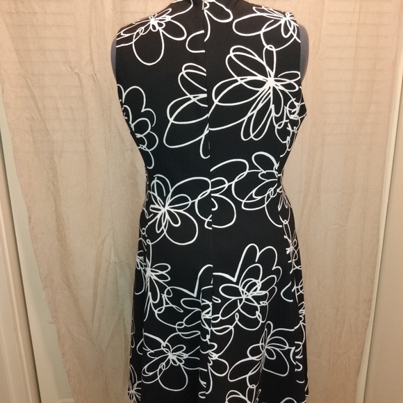 🔥NWOT 🔥 DKNY Sleeveless Dress Women's Size 14 - Picture 3 of 8